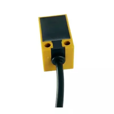 250VAC繼電器觸點(diǎn)五線制輸出接近開關(guān)LJC40M-2415GJ